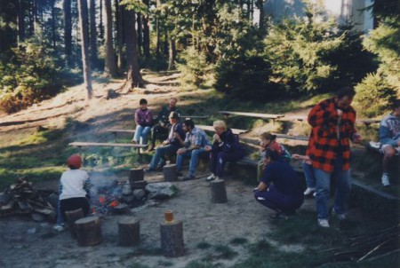příjemné zakončení náročného dne u ohně